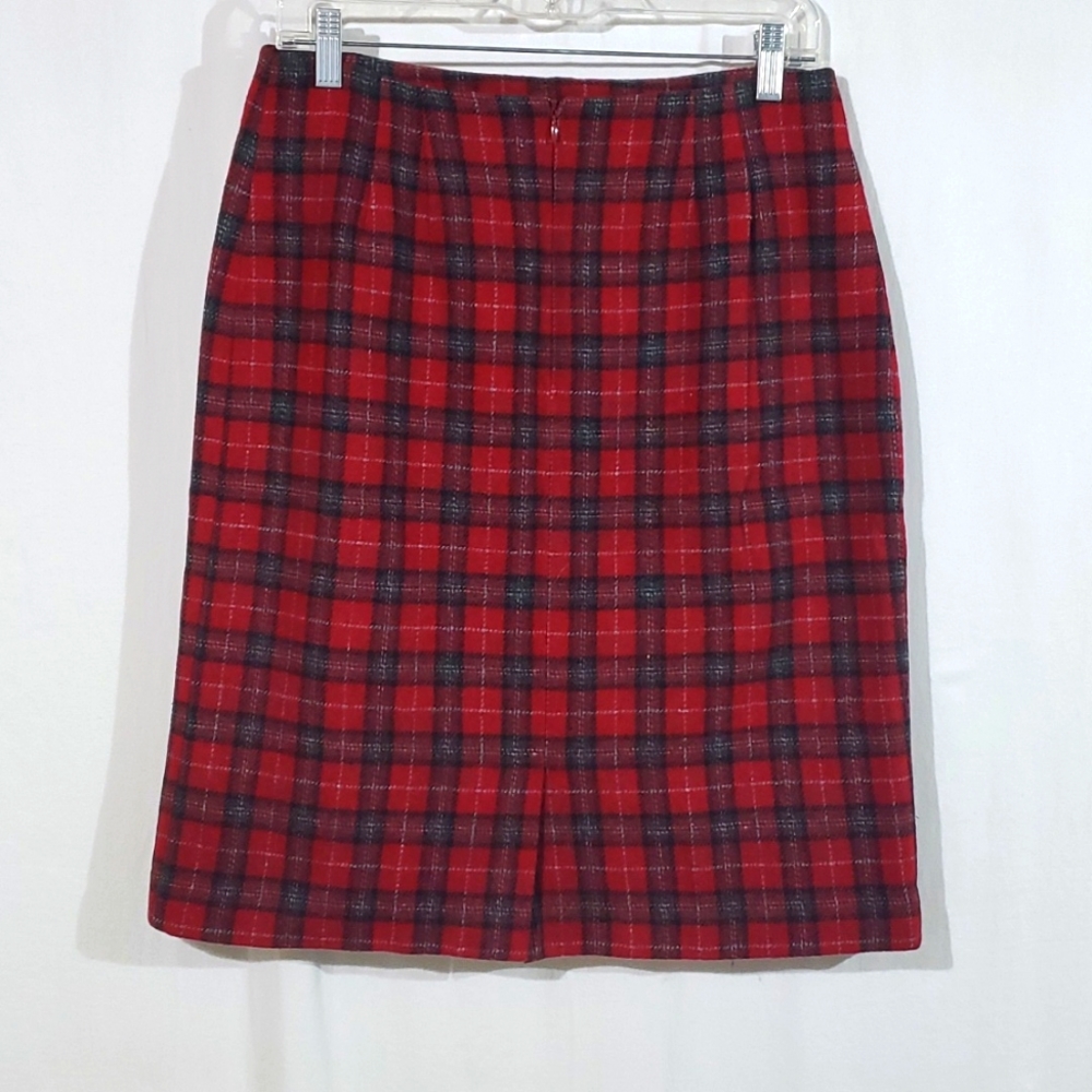 Staight Skirt - Picture 2 of 4